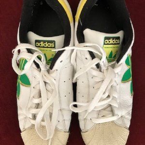 MENS SIZE 11 ADIDAS SUPERSTAR GREEN & WHITE RUNNING SHOES